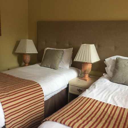The Bedingfeld Arms Hotel Oxborough Екстериор снимка