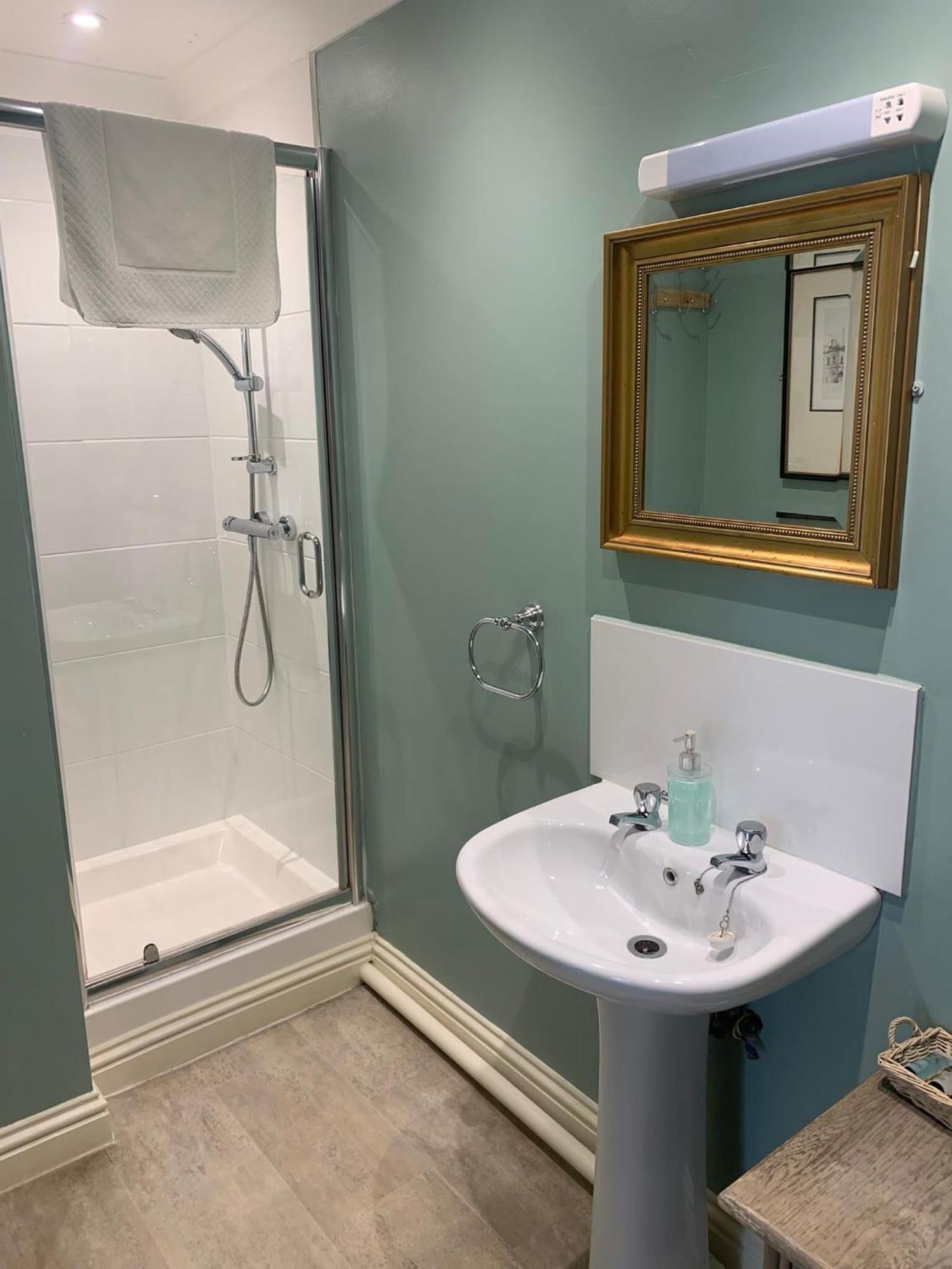 The Bedingfeld Arms Hotel Oxborough Стая снимка