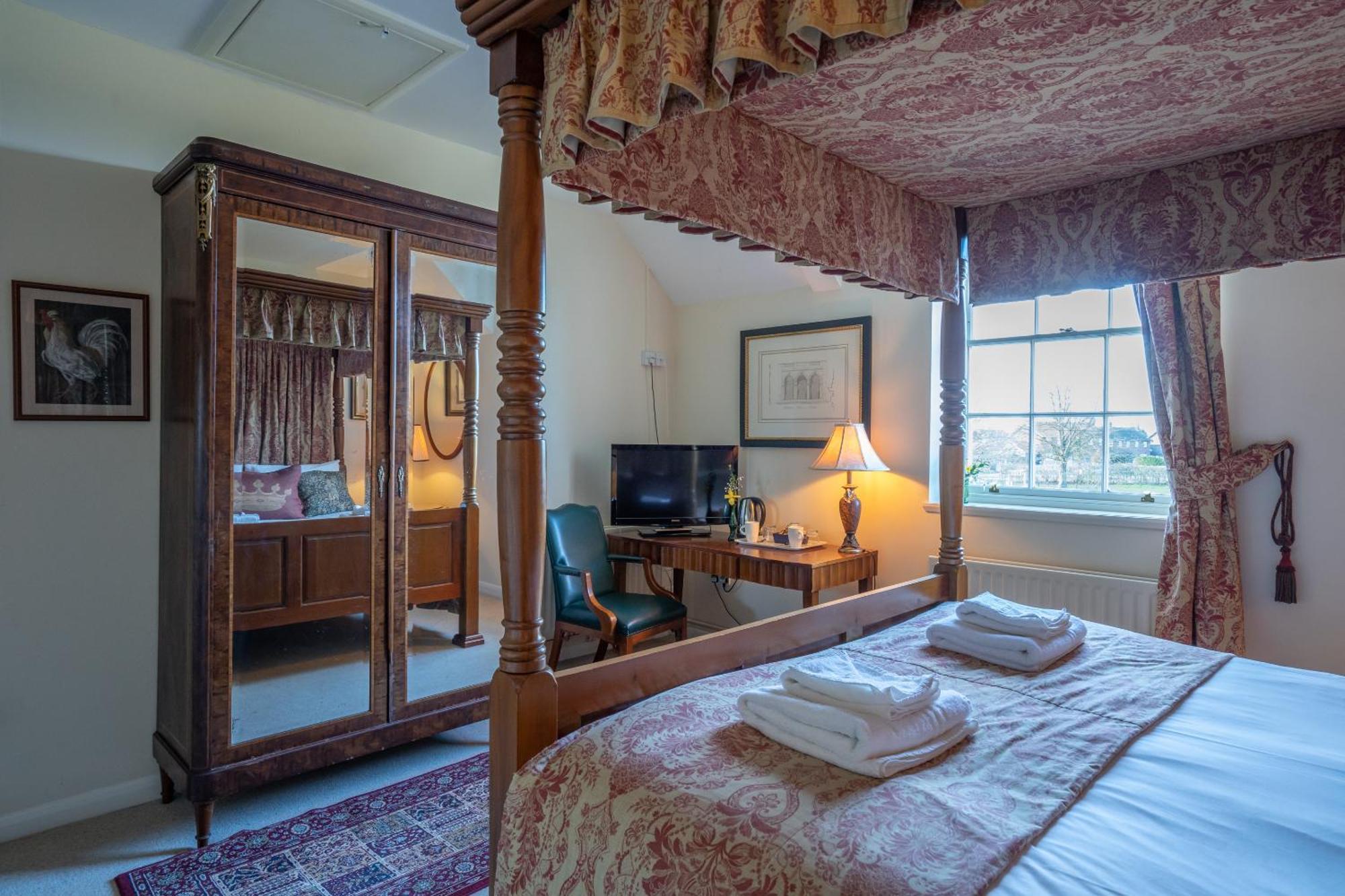 The Bedingfeld Arms Hotel Oxborough Стая снимка